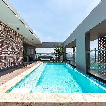 Modern Luxury Condo With Rooftop Pool & Gym Сантьяго-де-лос-Кабальерос Экстерьер фото